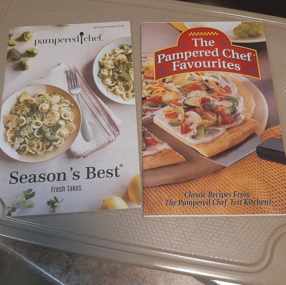 Pampered Chef Cookbook Lot - Picture 4 of 4